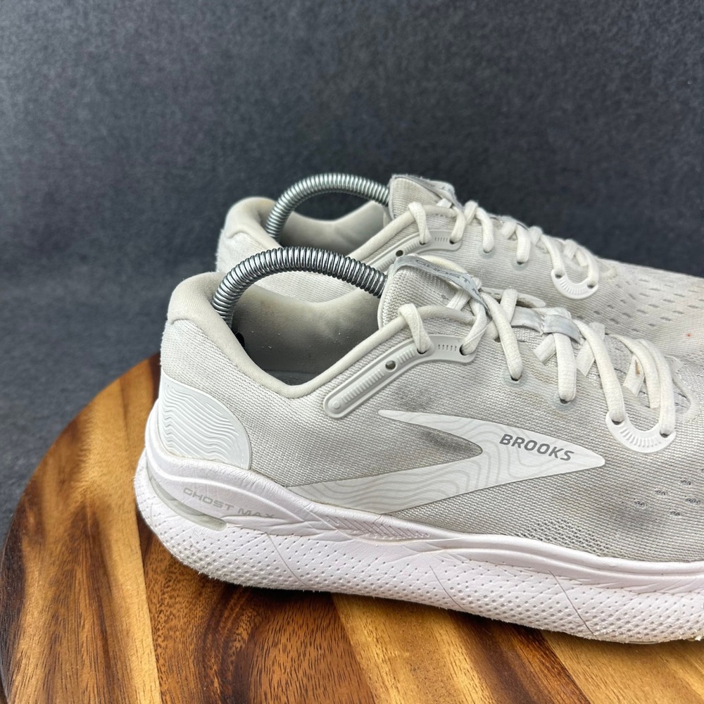 Brooks Ghost Max Womens Running Shoes White Oyster 1203951B124 Size 11 Medium B - Picture 3 of 13
